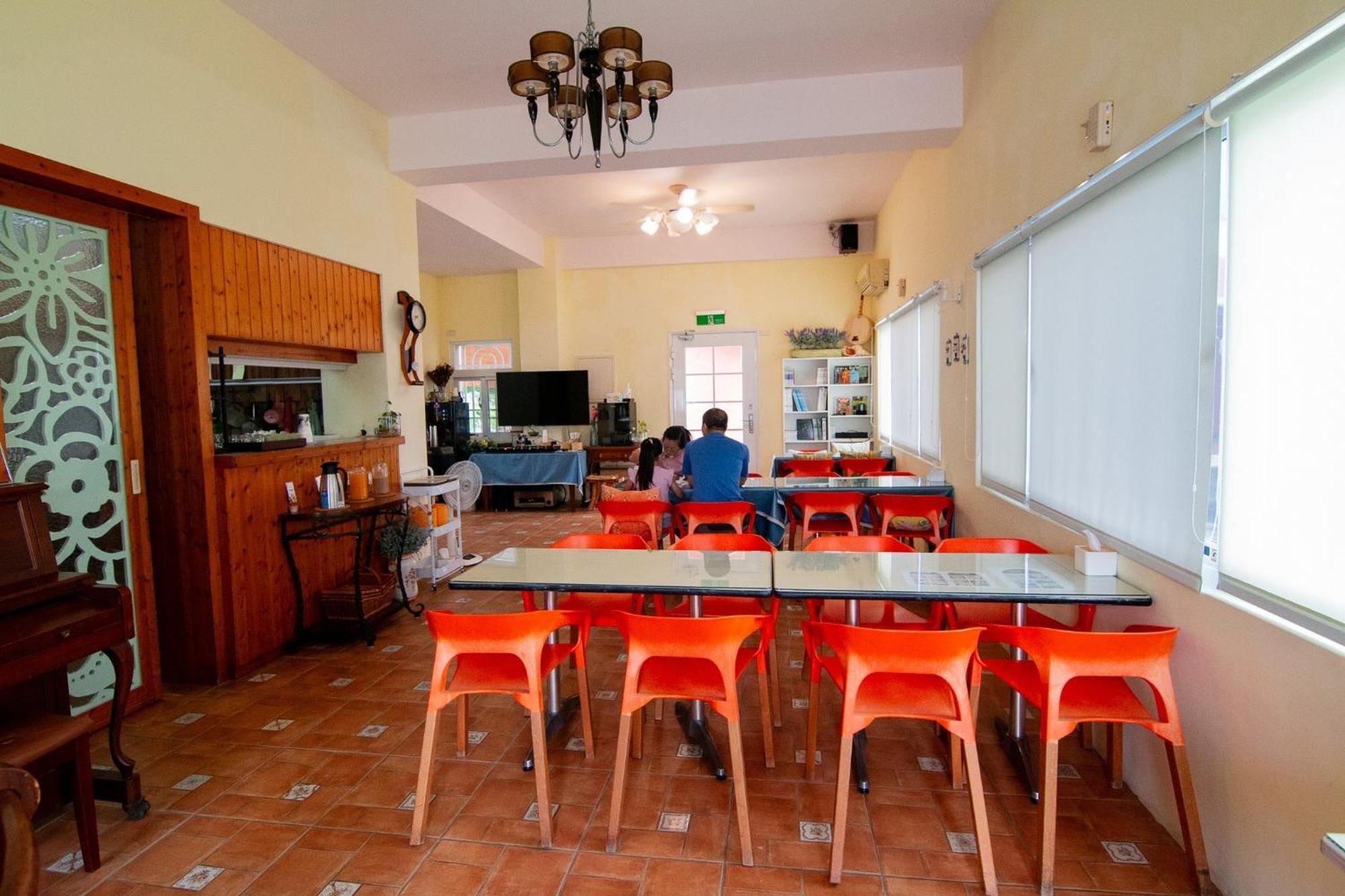 Kenting Avignon Bed and Breakfast Heng-ch'un Buitenkant foto