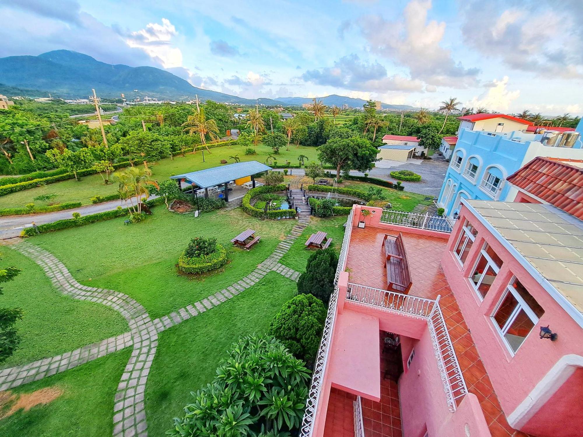Kenting Avignon Bed and Breakfast Heng-ch'un Buitenkant foto