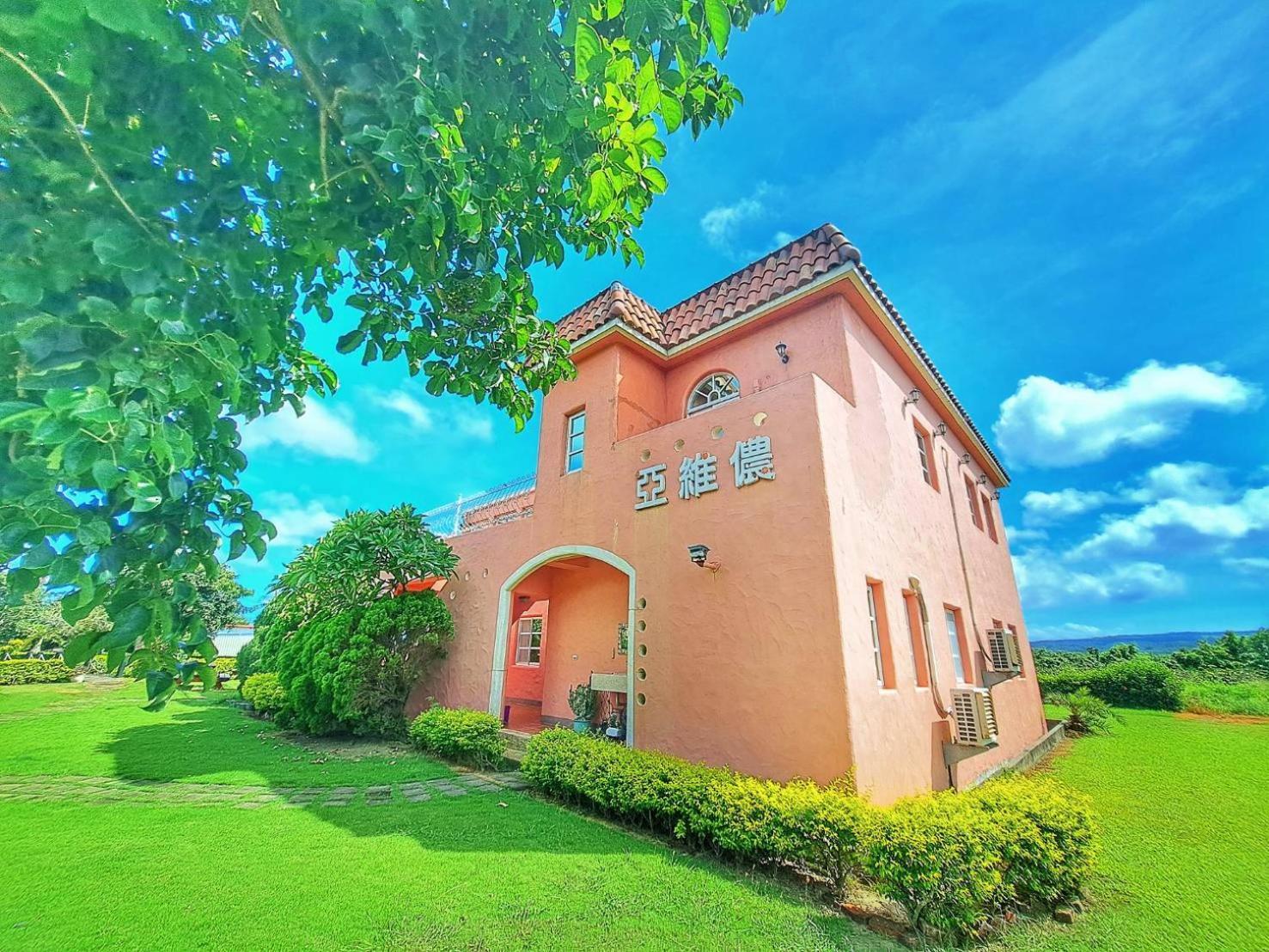 Kenting Avignon Bed and Breakfast Heng-ch'un Buitenkant foto