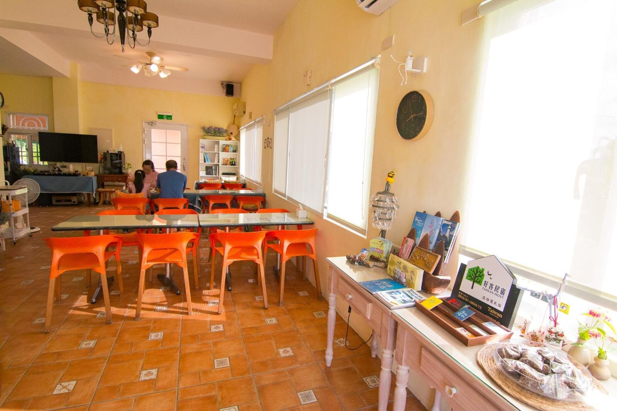 Kenting Avignon Bed and Breakfast Heng-ch'un Buitenkant foto
